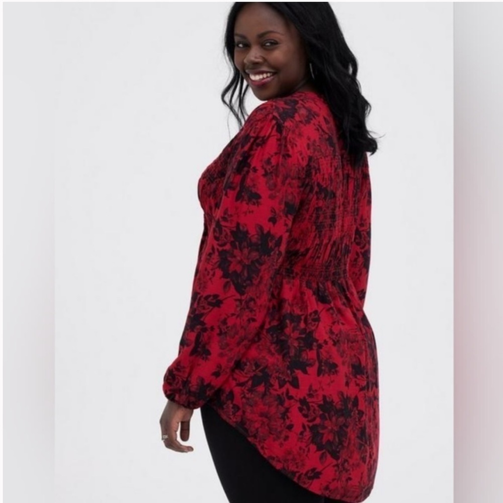 Torrid Smocked Babydoll Tunic 2X Red Black Floral Button Front High Low Top - Picture 4 of 8